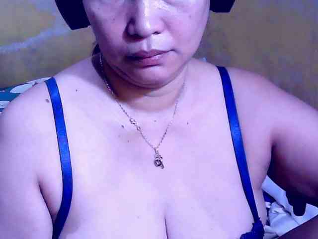 SweetMonlight webcam