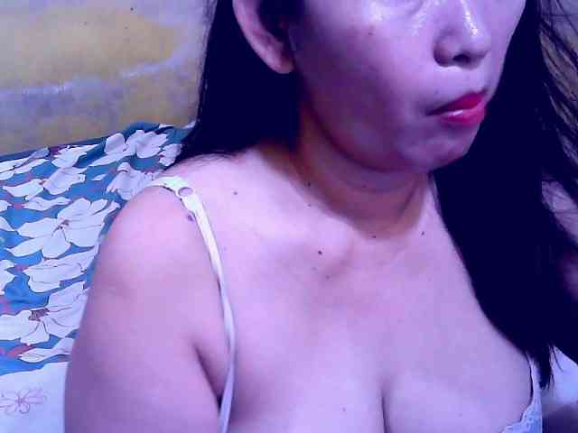 SweetMonlight webcam