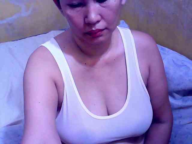 SweetMonlight webcam