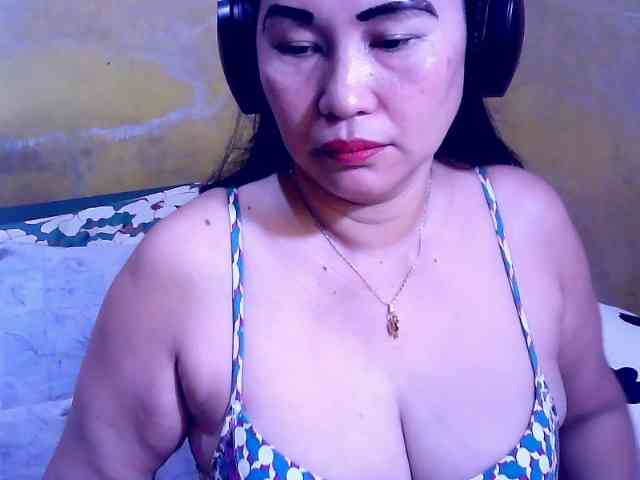 SweetMonlight webcam
