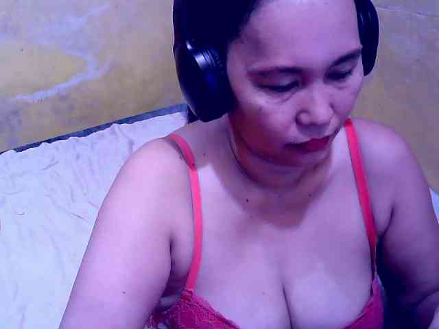 SweetMonlight webcam