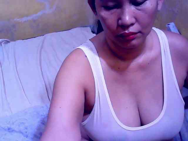 SweetMonlight webcam