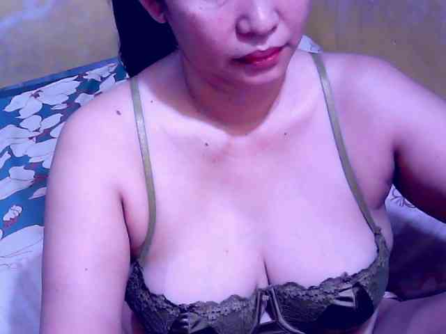 SweetMonlight webcam