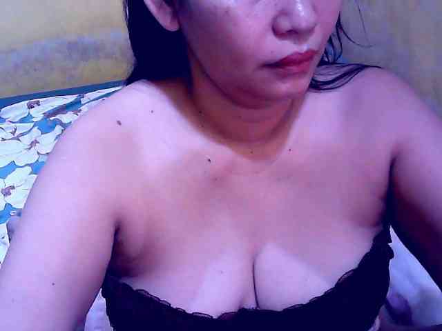SweetMonlight webcam