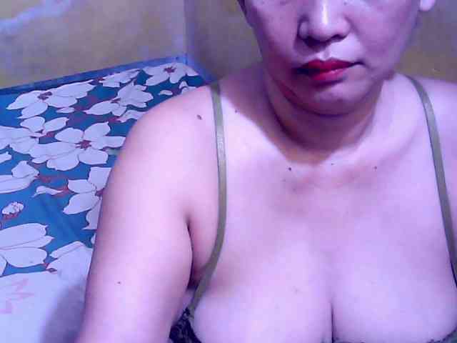 SweetMonlight webcam