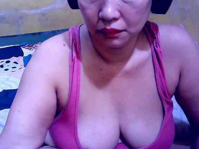 SweetMonlight webcam
