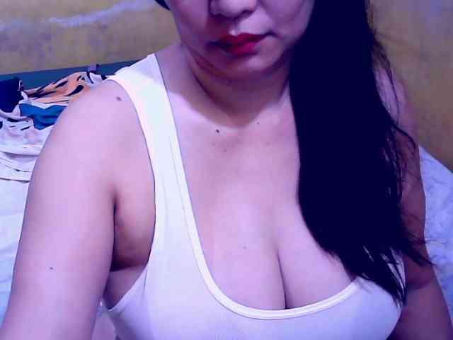SweetMonlight webcam