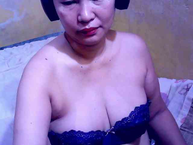 SweetMonlight webcam