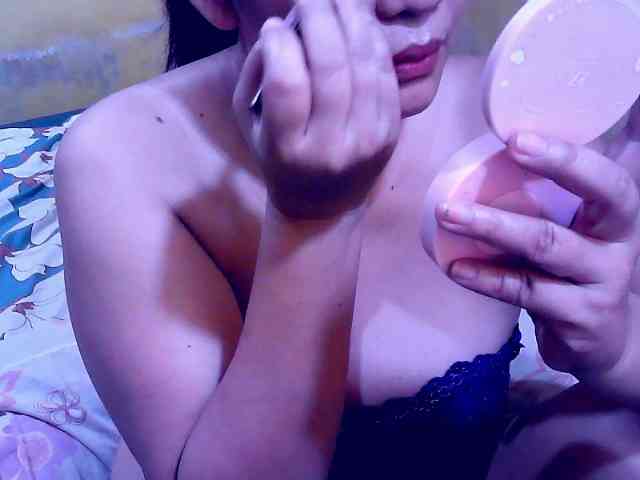 SweetMonlight webcam