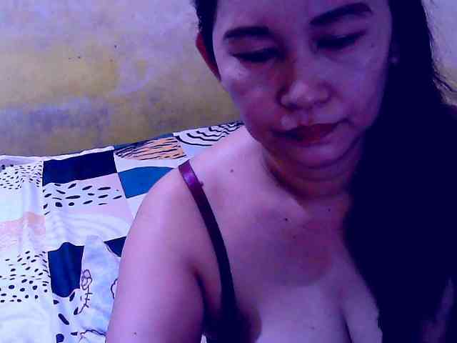 SweetMonlight webcam