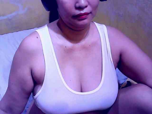 SweetMonlight webcam