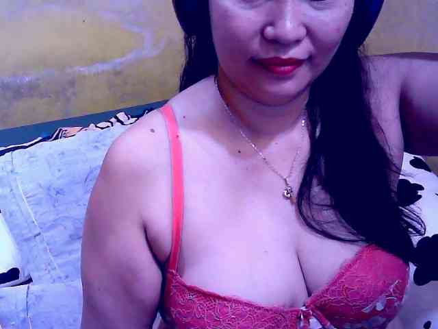 SweetMonlight webcam