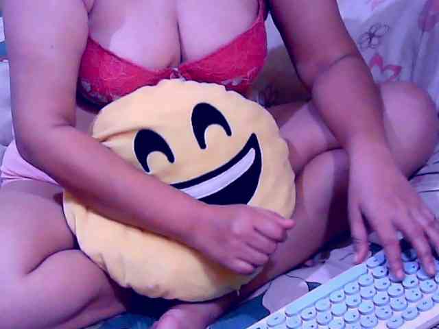 SweetMonlight webcam