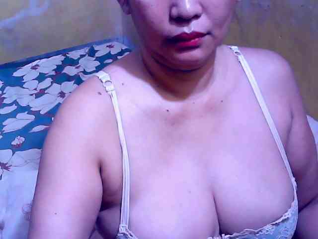 SweetMonlight webcam