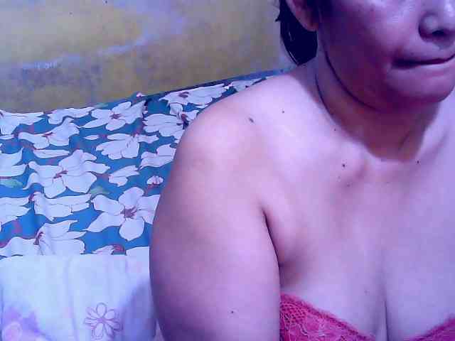 SweetMonlight webcam