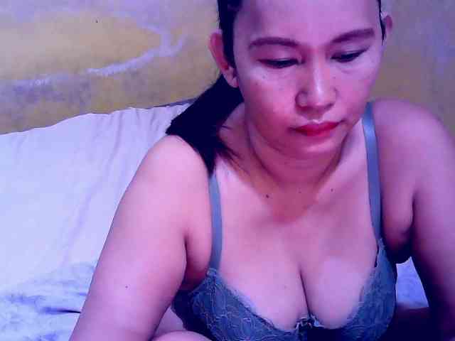 SweetMonlight webcam