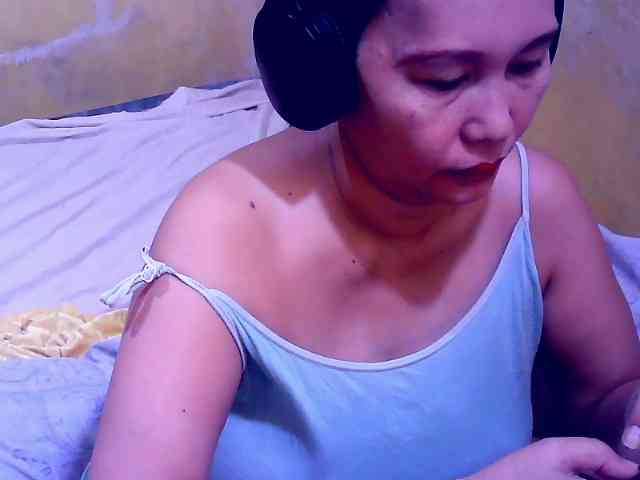 SweetMonlight webcam