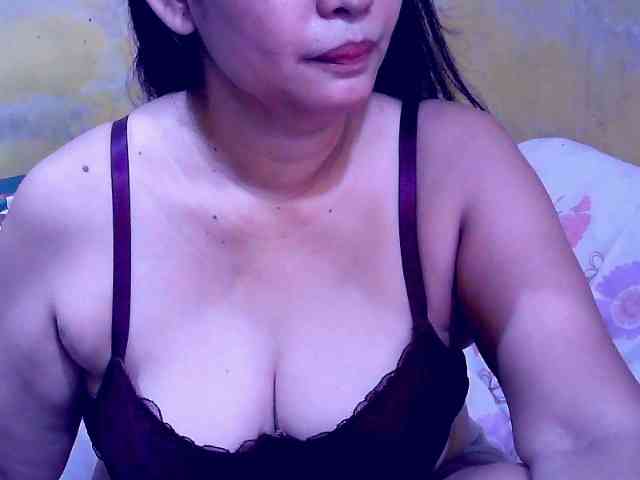 SweetMonlight webcam