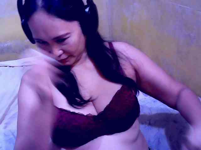 SweetMonlight webcam