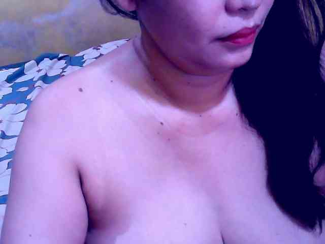 SweetMonlight webcam