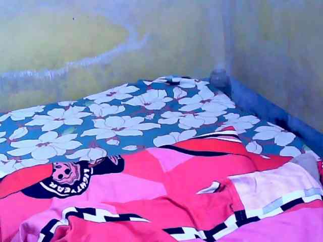 SweetMonlight webcam