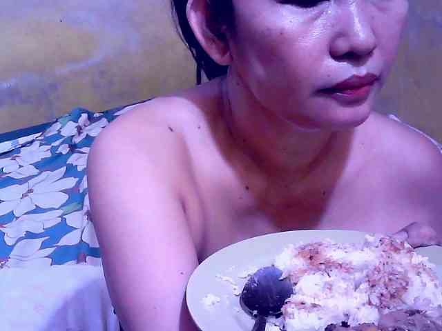 SweetMonlight webcam
