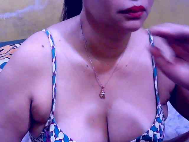 SweetMonlight webcam