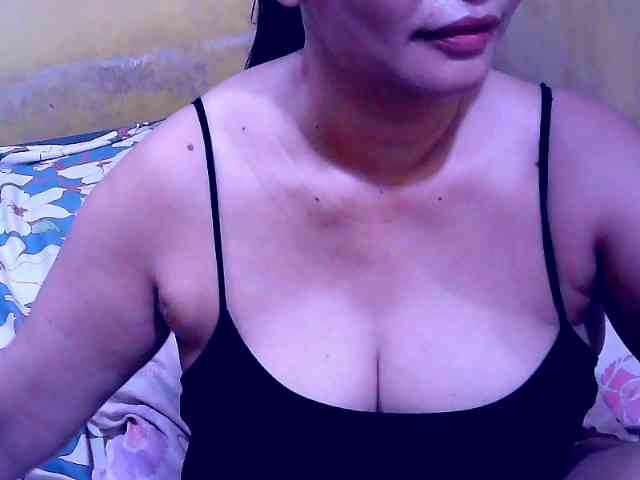 SweetMonlight webcam