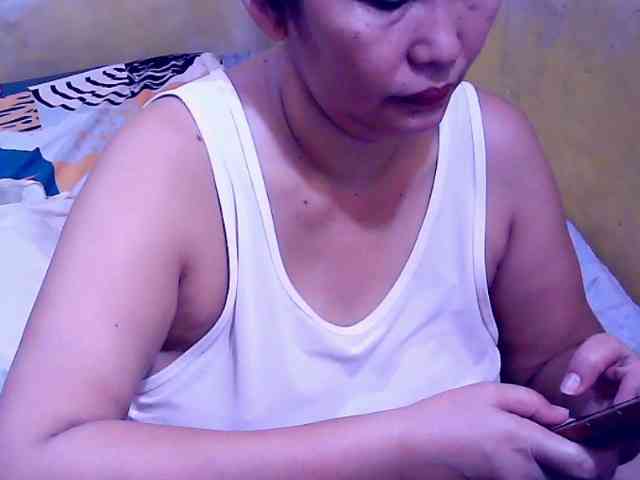 SweetMonlight webcam