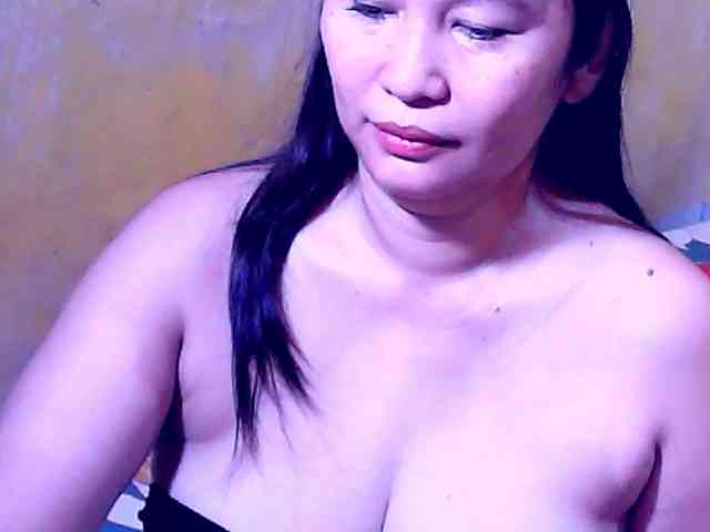 SweetMonlight webcam