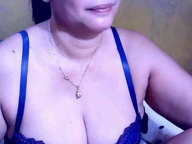 SweetMonlight webcam