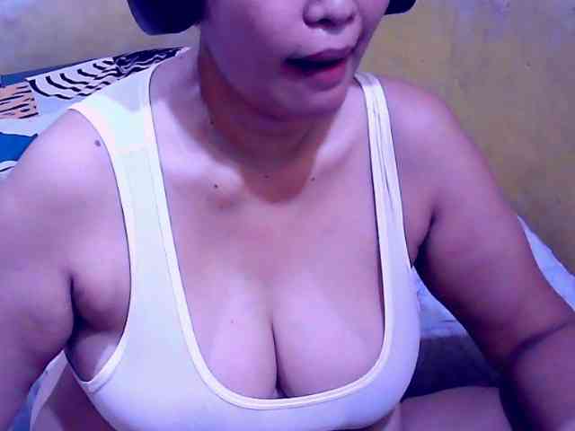 SweetMonlight webcam