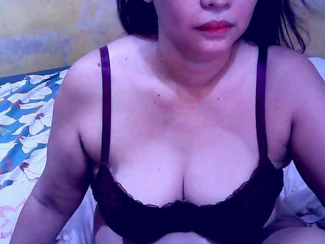 SweetMonlight webcam