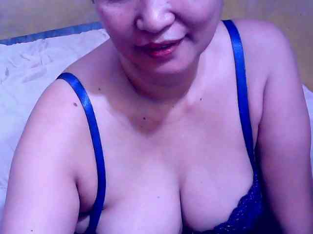 SweetMonlight webcam