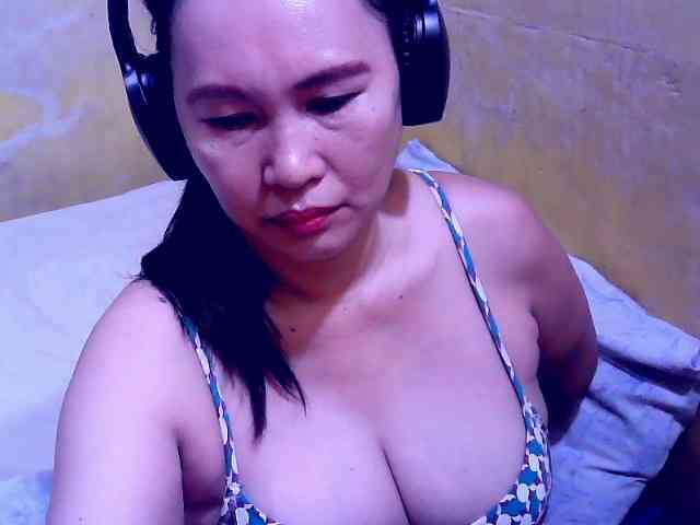 SweetMonlight webcam