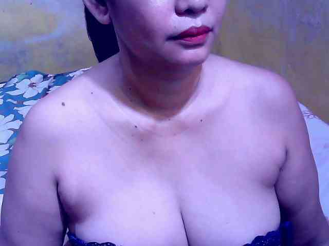 SweetMonlight webcam