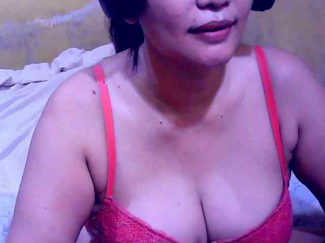 SweetMonlight webcam