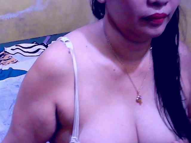 SweetMonlight webcam