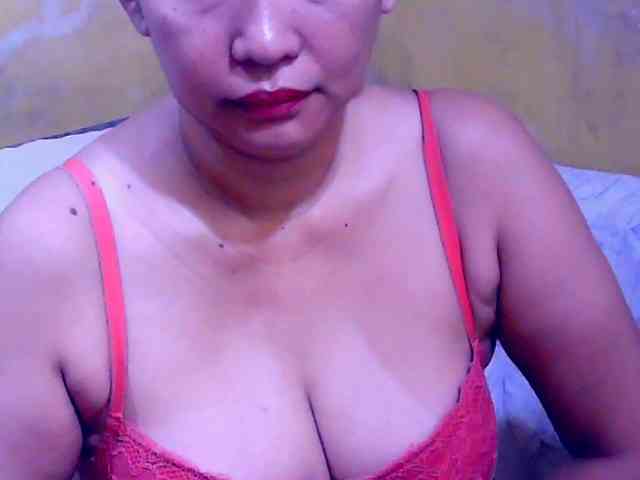 SweetMonlight webcam