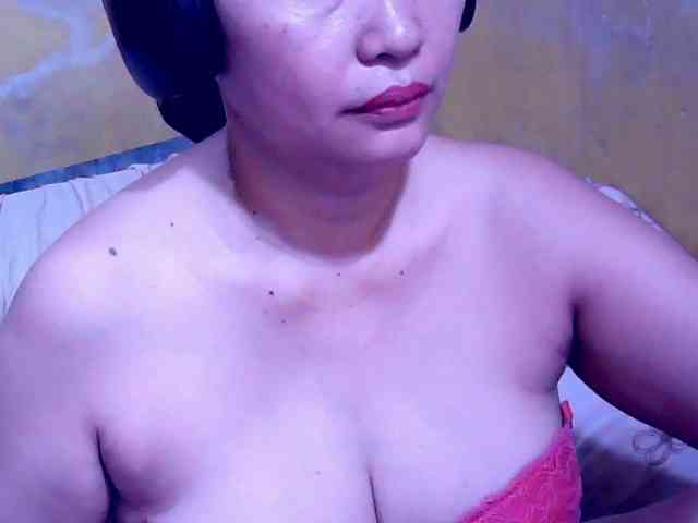 SweetMonlight webcam