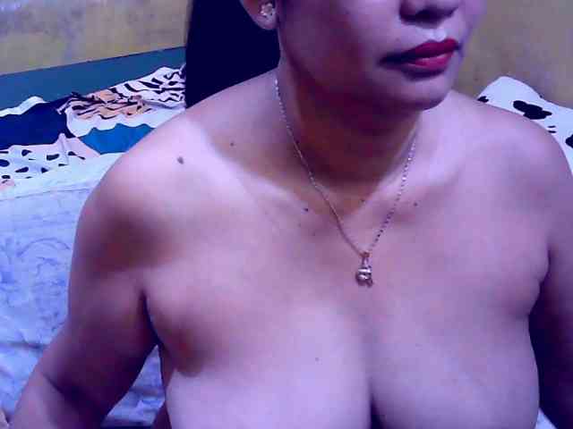 SweetMonlight webcam