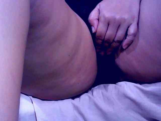 SweetMonlight webcam