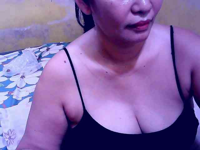 SweetMonlight webcam