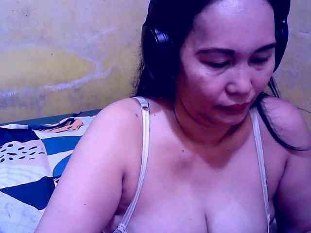 SweetMonlight webcam