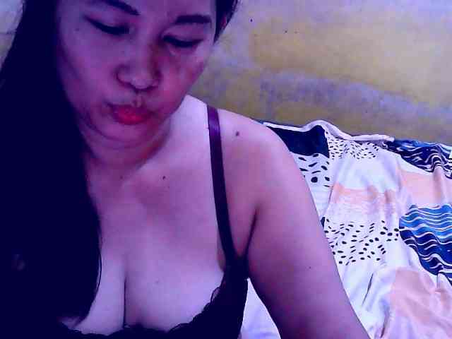 SweetMonlight webcam