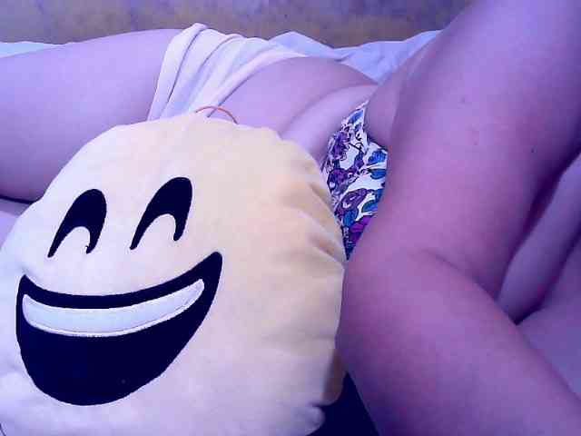 SweetMonlight webcam
