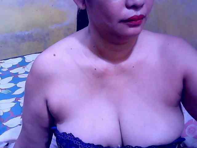 SweetMonlight webcam