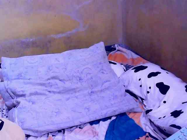 SweetMonlight webcam
