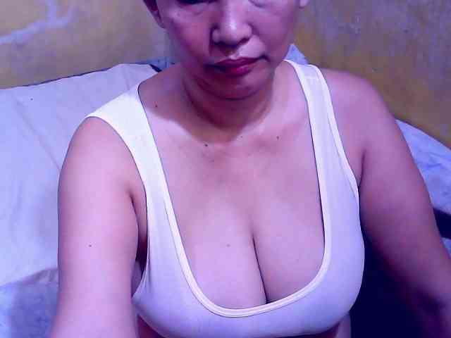 SweetMonlight webcam
