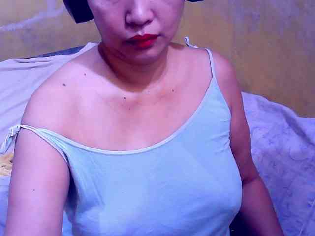 SweetMonlight webcam